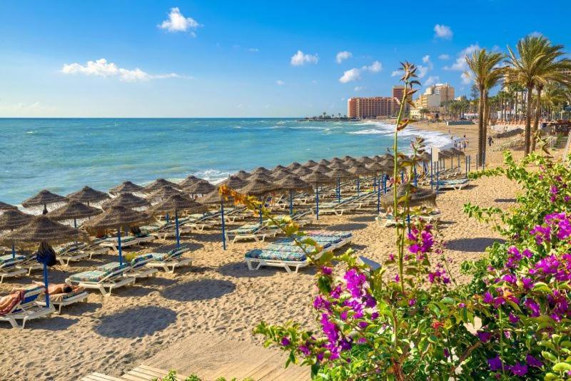 Playa Arroyo De La Miel Con Piscina Sun&Beach Apartment Benalmadena Bagian luar foto